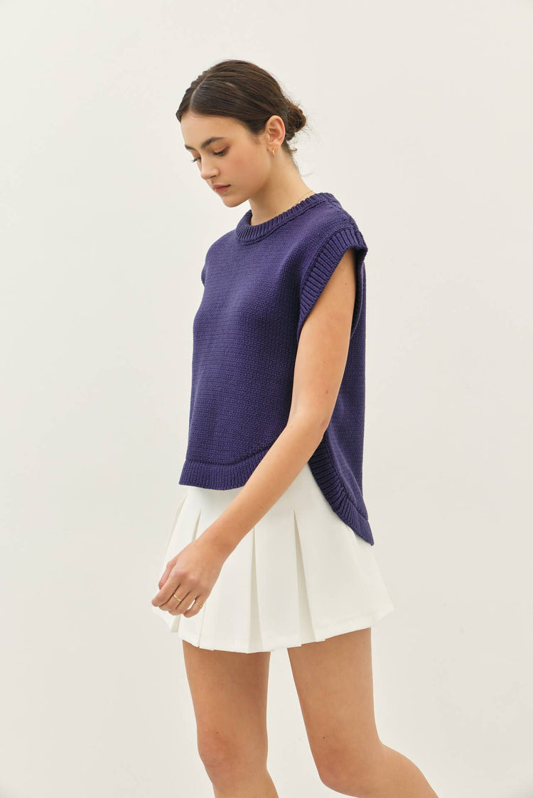 ROUND NECK HI-LO SWEATER VEST WITH SIDE BUTTONS