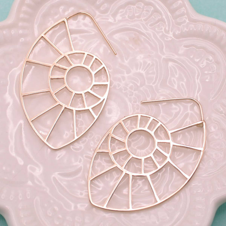 Gold Shell Outline Hoop Earrings