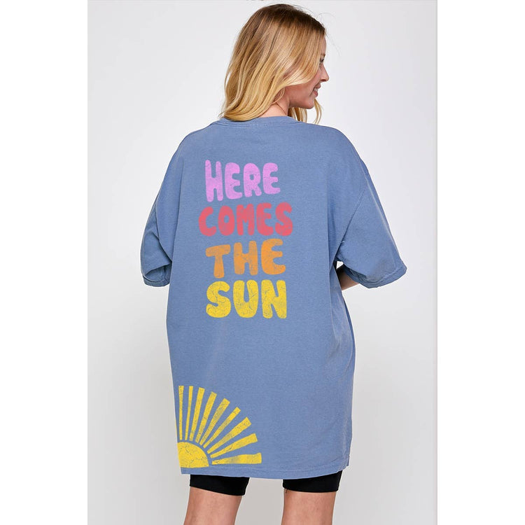 HERE COMES THE SUN GRAPHIC OVERSIZED TEE