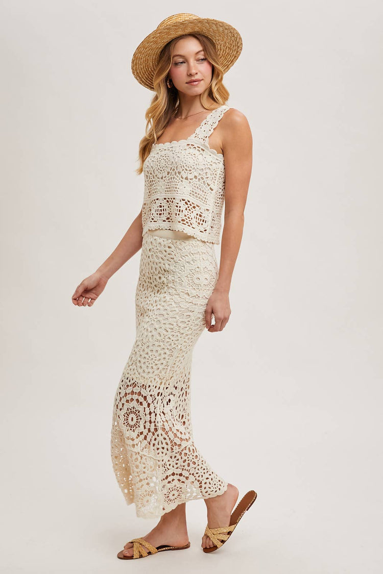 SHEER CROCHET SLEEVELESS SQAURE NECK TOP