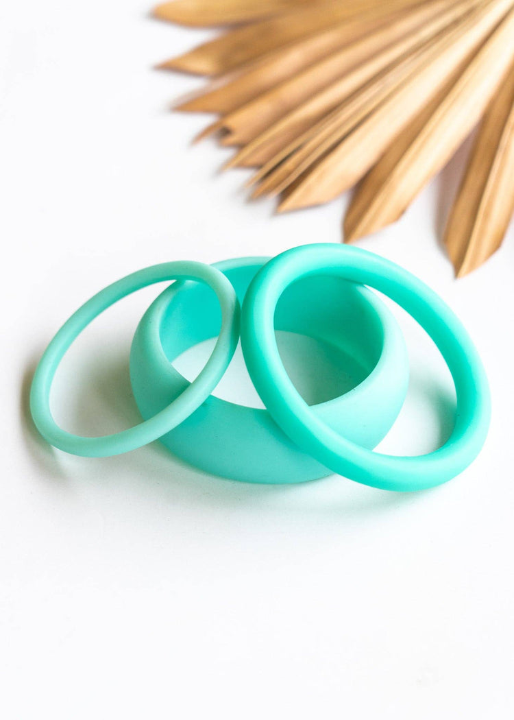 Aqua Resin Bangles