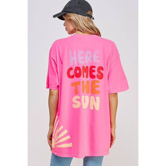 HERE COMES THE SUN GRAPHIC OVERSIZED TEE