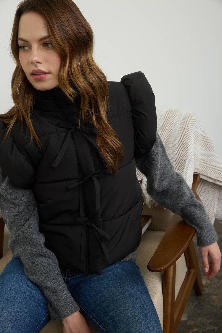 FLUTTER SLEEVE BOW DETAIL ZIP-UP PUFFER VEST