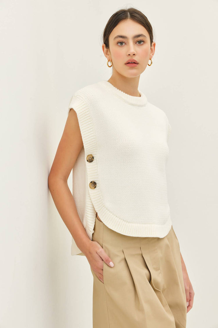 ROUND NECK HI-LO SWEATER VEST WITH SIDE BUTTONS
