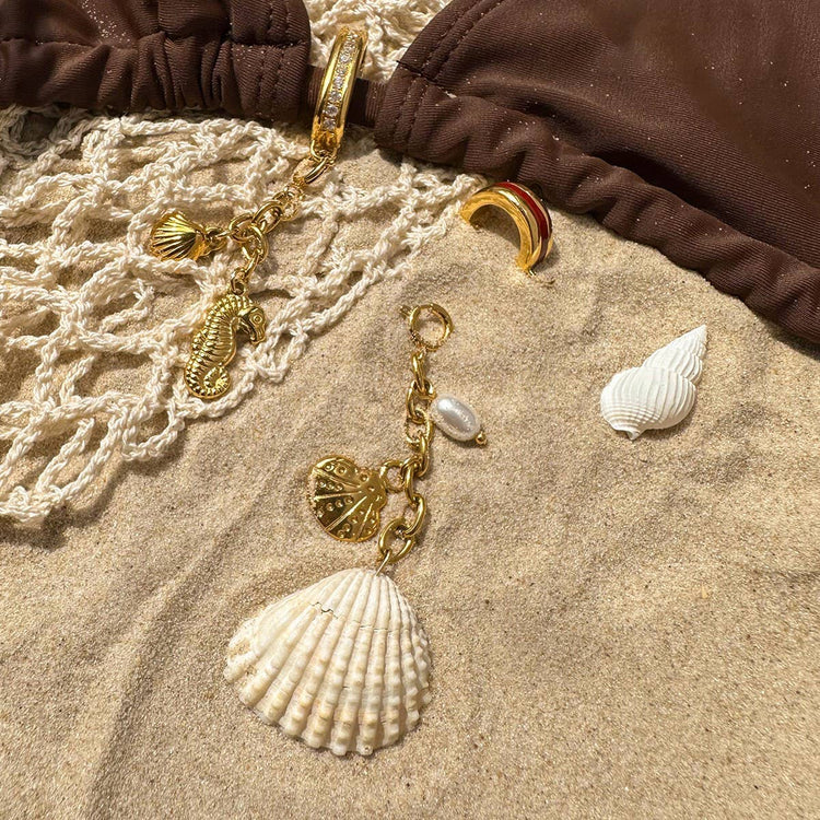 STAINLESS STEEL BIKINI SHELL JEWELRY PENDANT