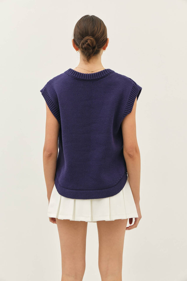 ROUND NECK HI-LO SWEATER VEST WITH SIDE BUTTONS