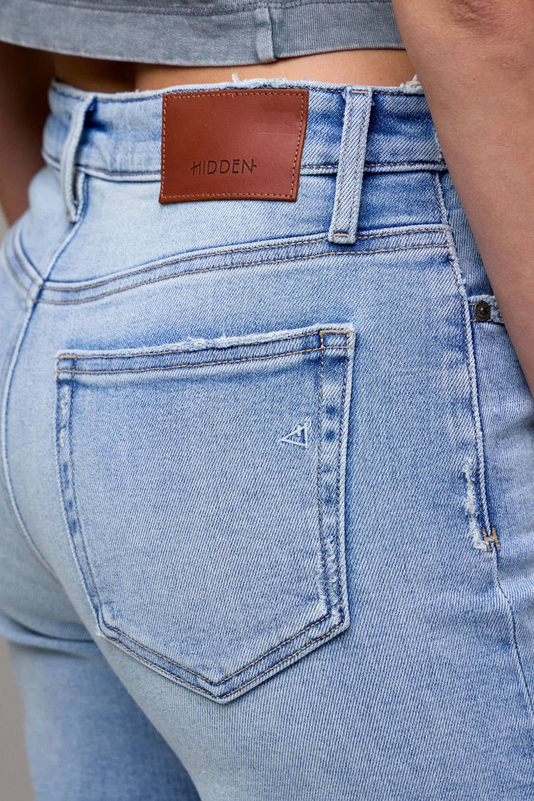 Light Wash Stretch Raw Hem Classic Straight