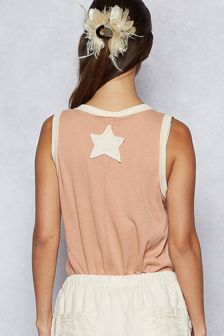 V-neck sleeveless front star patches solid basic top