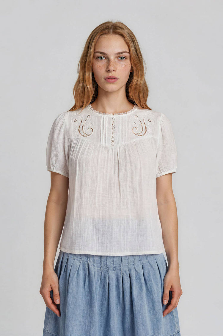 EYELET LACE TRIM YOKE PIN TUCK DETAIL LINEN TOP