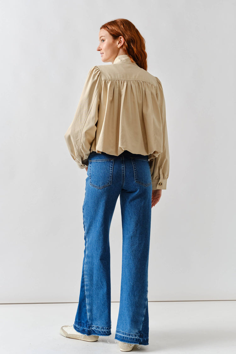 CONTRASTING PANEL SLIM FLARE JEANS
