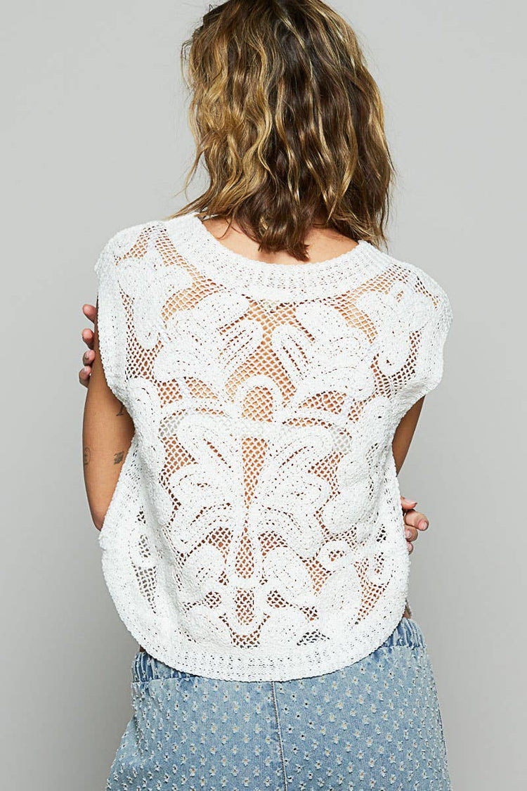 Round neck sleeveless solid crochet top