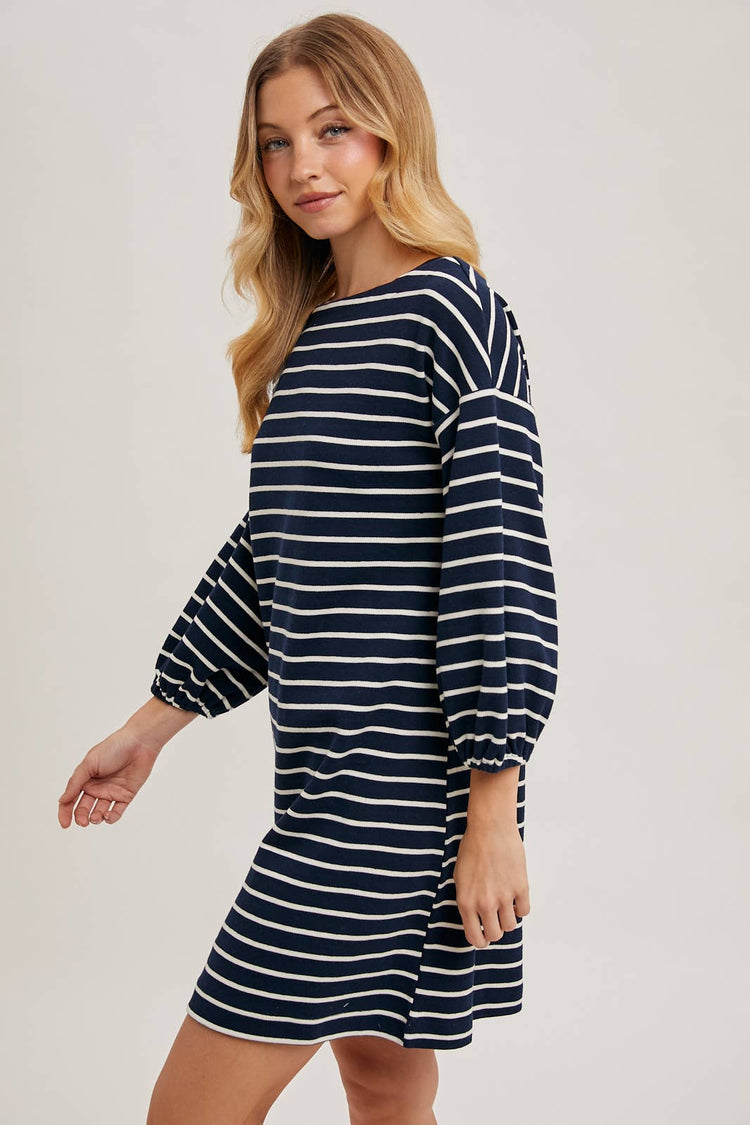 STRIPED 3/4 SLEEVED KNIT DRESS