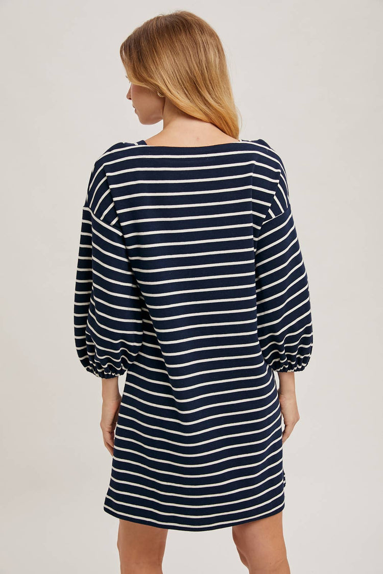 STRIPED 3/4 SLEEVED KNIT DRESS