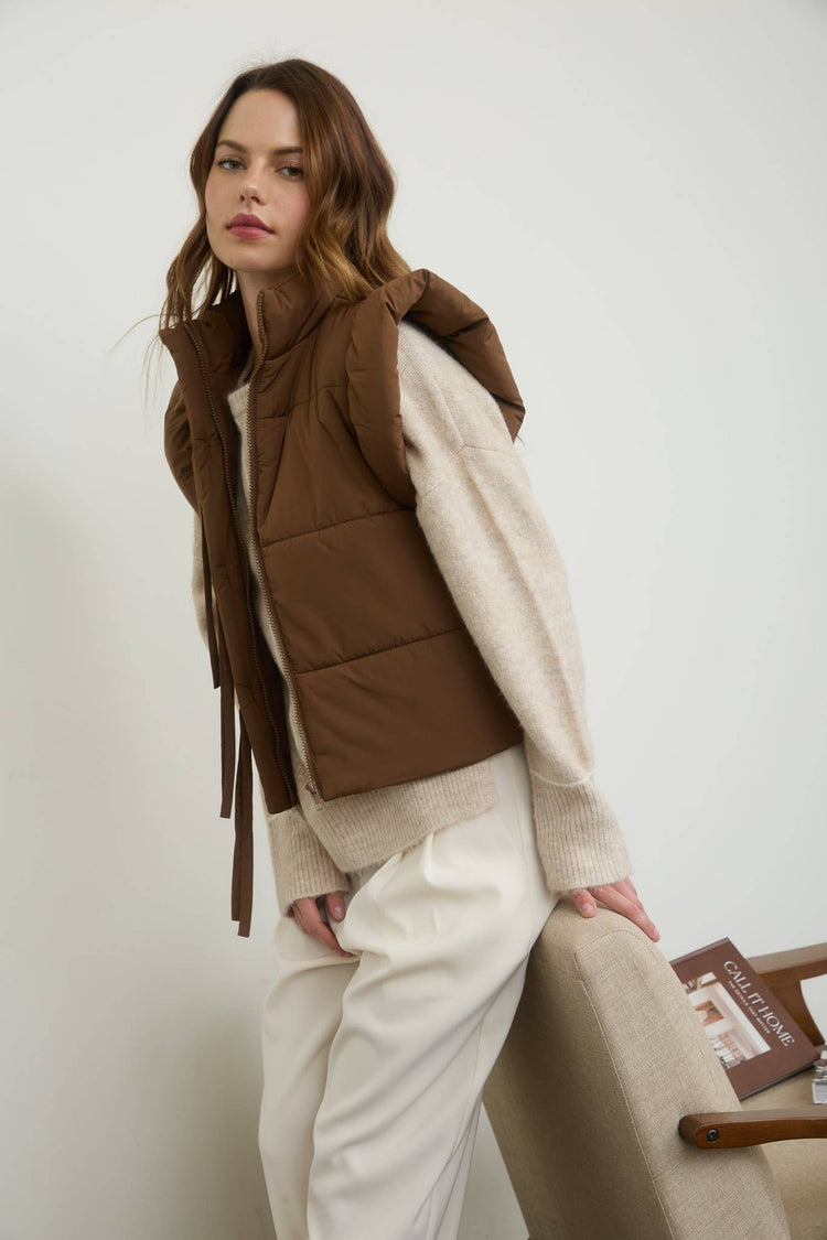 FLUTTER SLEEVE BOW DETAIL ZIP-UP PUFFER VEST