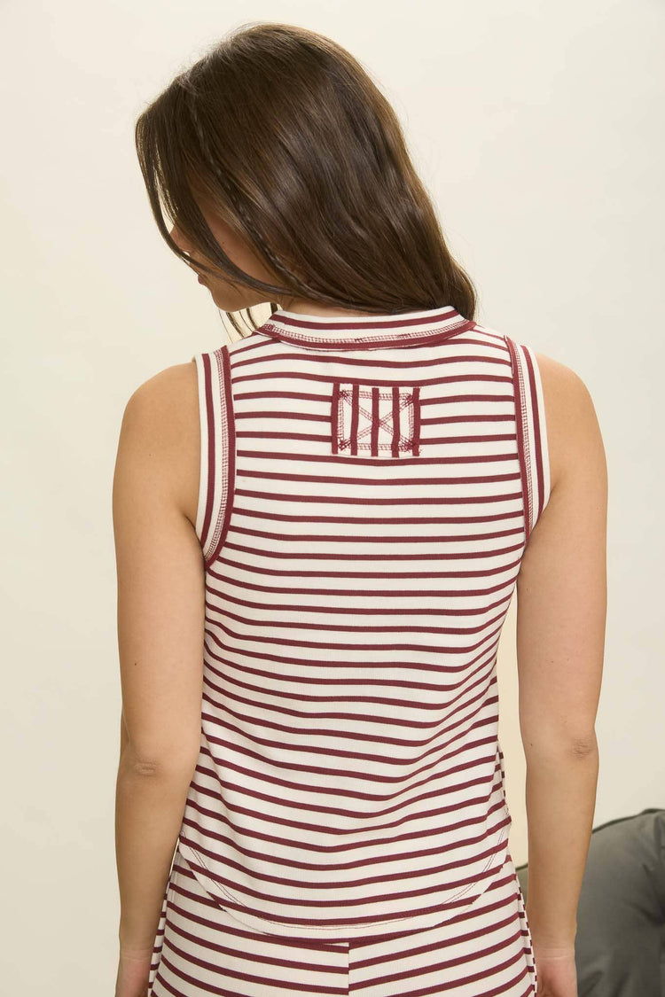 STRIPE ROUND NECK SLEEVELESS KNIT TANK TOP