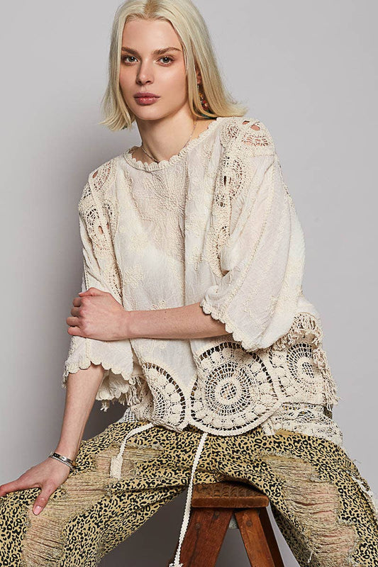 Round neck short sleeve floral embroidery top