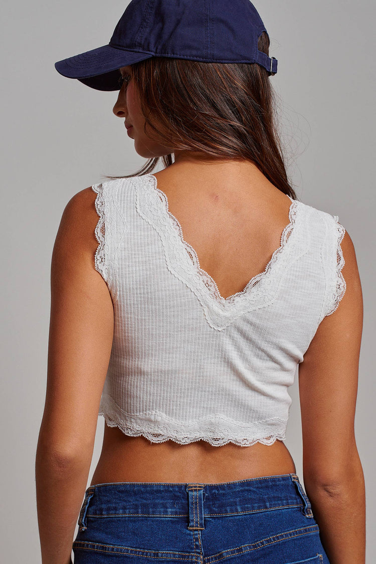Lace Trim Ribbed Knit V-Neck Crop Top