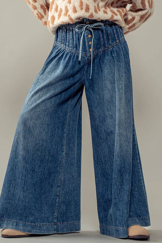 Pleated Wide-Leg Button Closure Pants