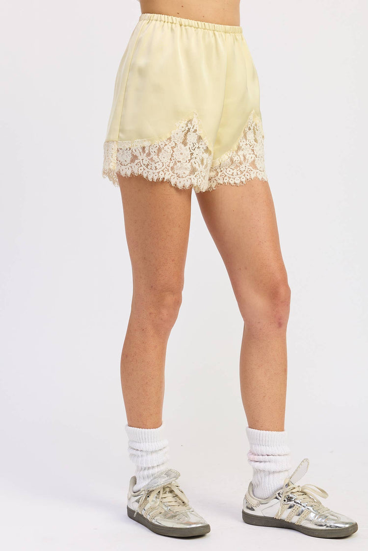 SATIN PAJAMA SHORTS WITH LACE DETAIL