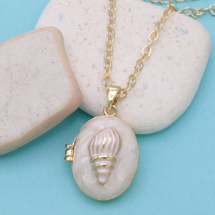 Seaside Memories Gold Shell Locket Necklace