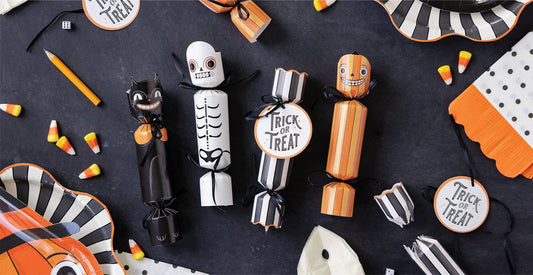 Vintage Halloween Party Crackers