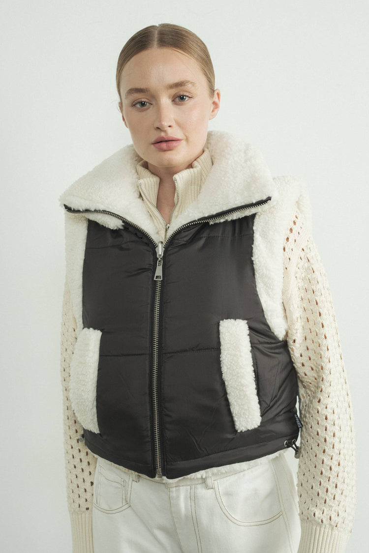 HOLIDAY REVERSIBLE SHERPA COZY VEST