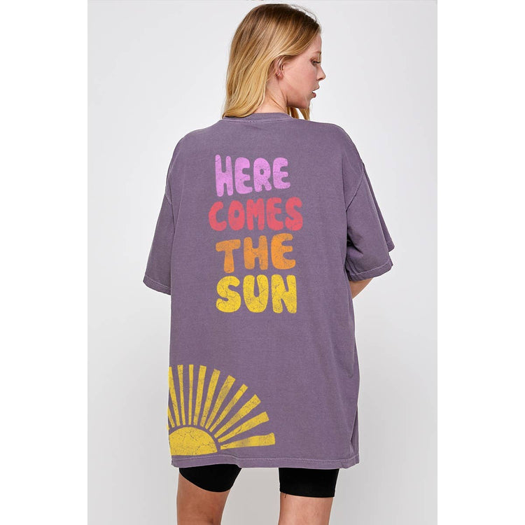 HERE COMES THE SUN  GRAPHIC  OVERSIZED TEE