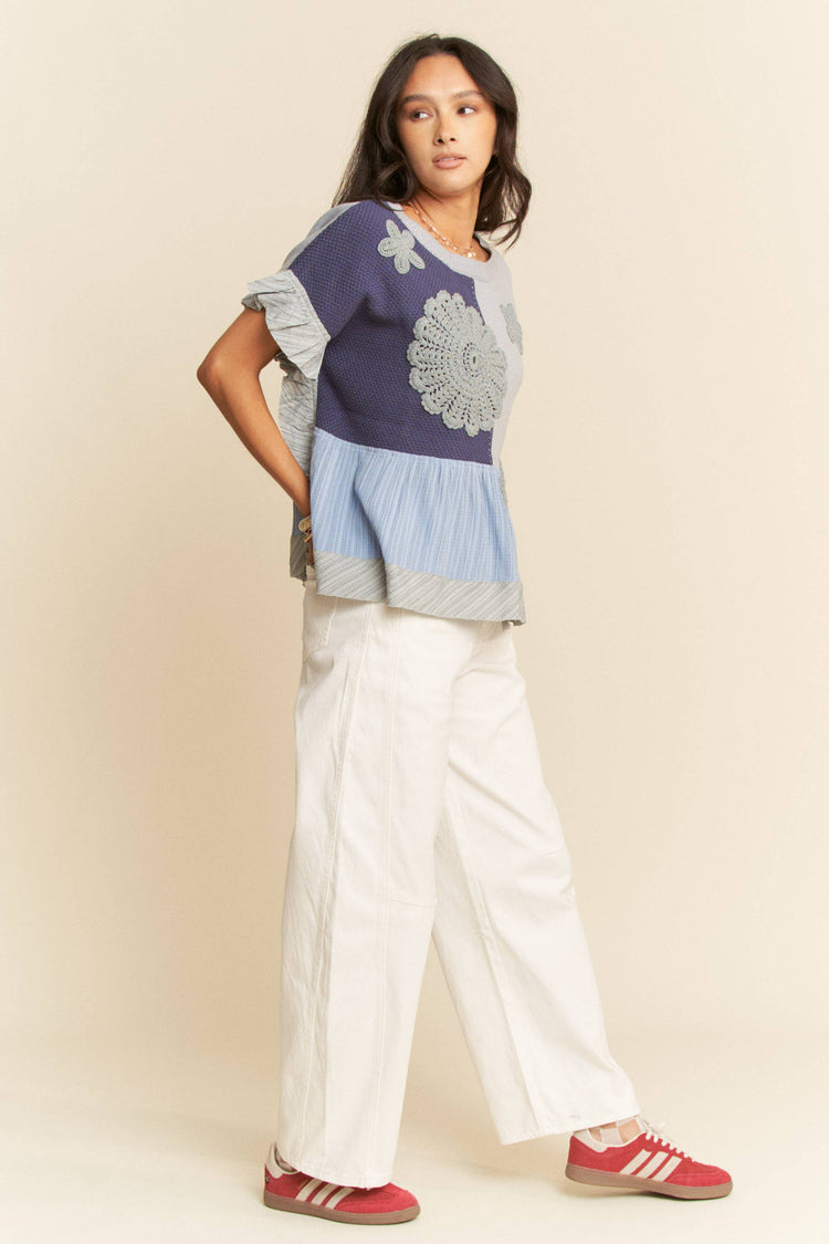 SWEATER TEXTURED FABRIC RUFFLE DETAIL TOP