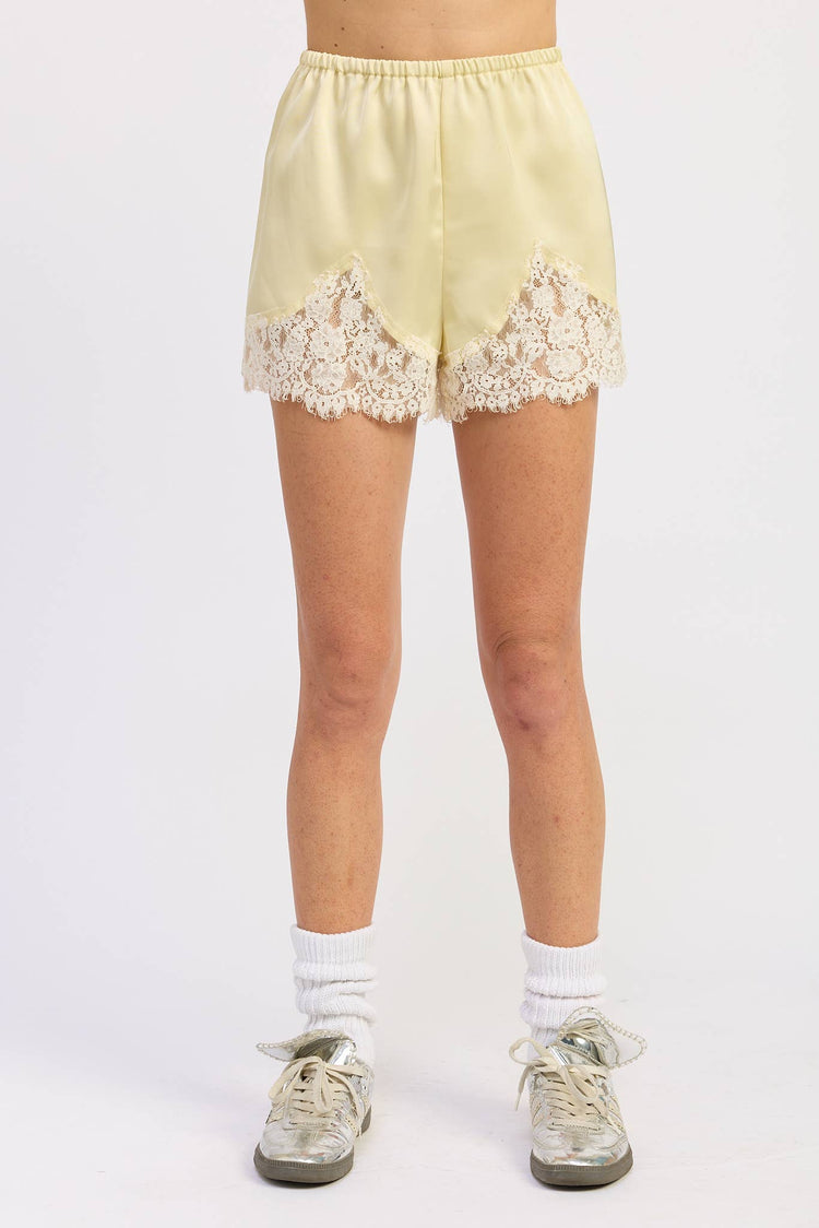 SATIN PAJAMA SHORTS WITH LACE DETAIL
