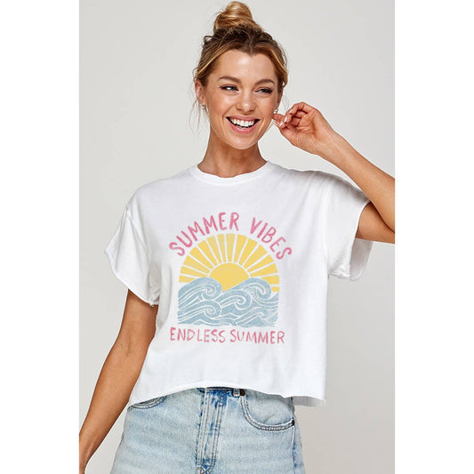 SUMMER VIBES GRAPHIC CROP TOP