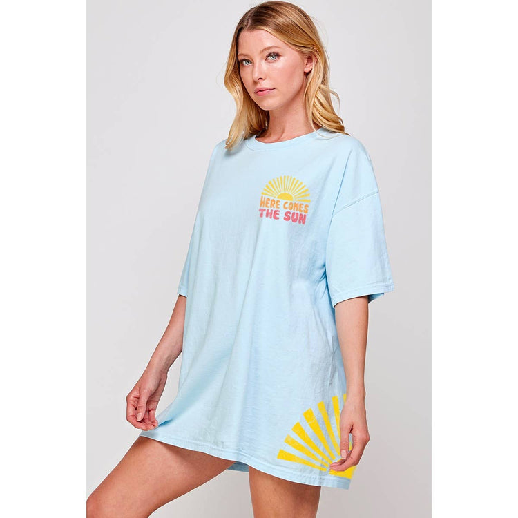 HERE COMES THE SUN  GRAPHIC  OVERSIZED TEE