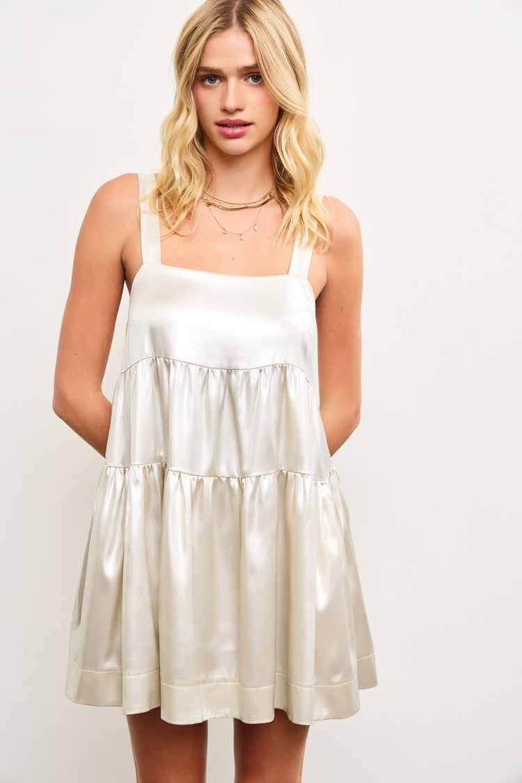 TIERED SHIRRING SLEEVELESS FOIL DRESS