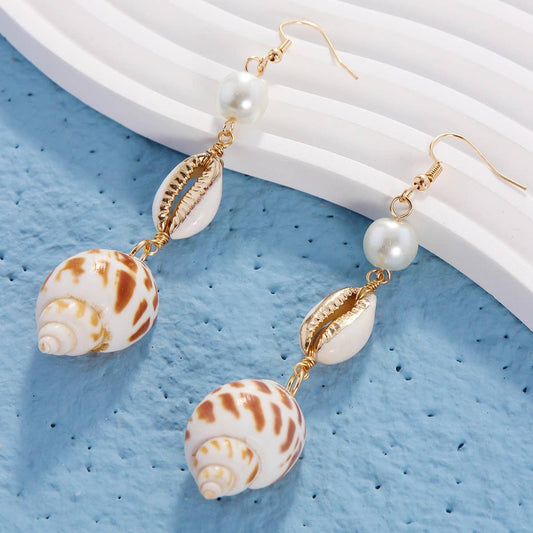 BEACH RESORT STYLE SHELL BEADED EARRINGS
