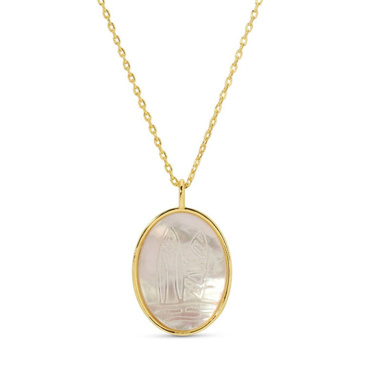 Surf'S Up! Etched Shell Pendant Necklace