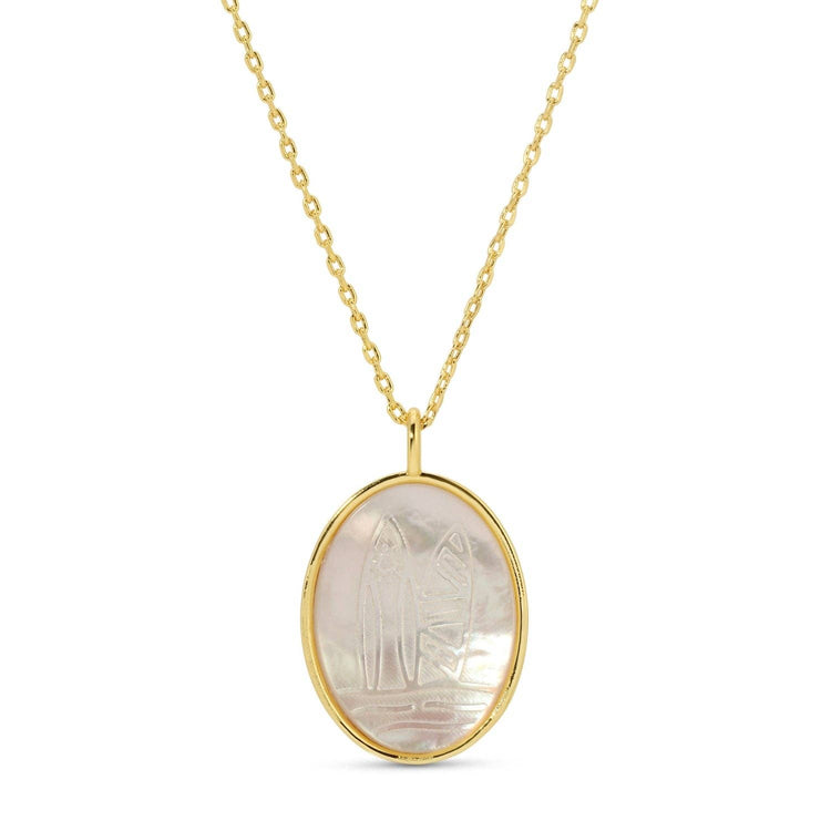 Surf'S Up! Etched Shell Pendant Necklace
