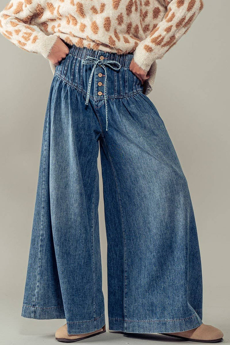Pleated Wide-Leg Button Closure Pants