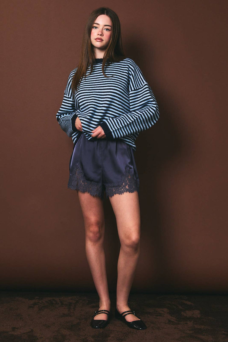 ELASTIC WAIST MID RISE LACE TRIM SHORTS