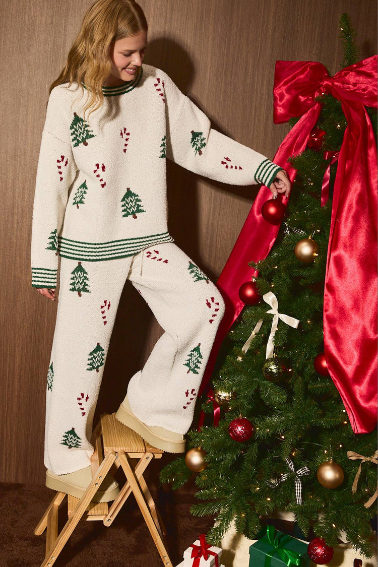 WIDE LEG SWEATER PANTS WITH "CHRISTMAS TREE" ALL OVER