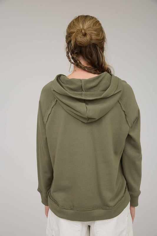 HOODED V NECK RAW EDGE LONG SLEEVE KNIT TOP