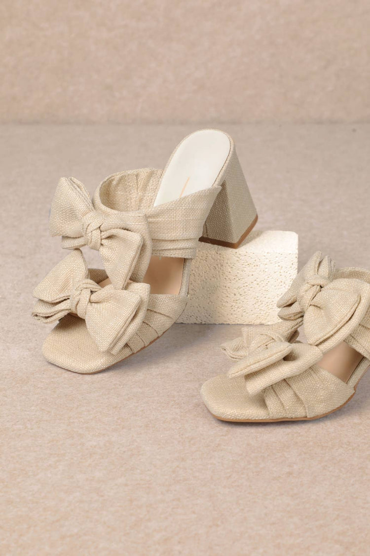 LUCY DOUBLE RIBBON STRAP FLARE BLOCK HEEL