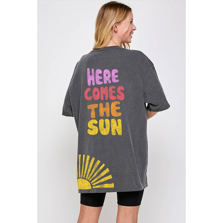 HERE COMES THE SUN  GRAPHIC  OVERSIZED TEE