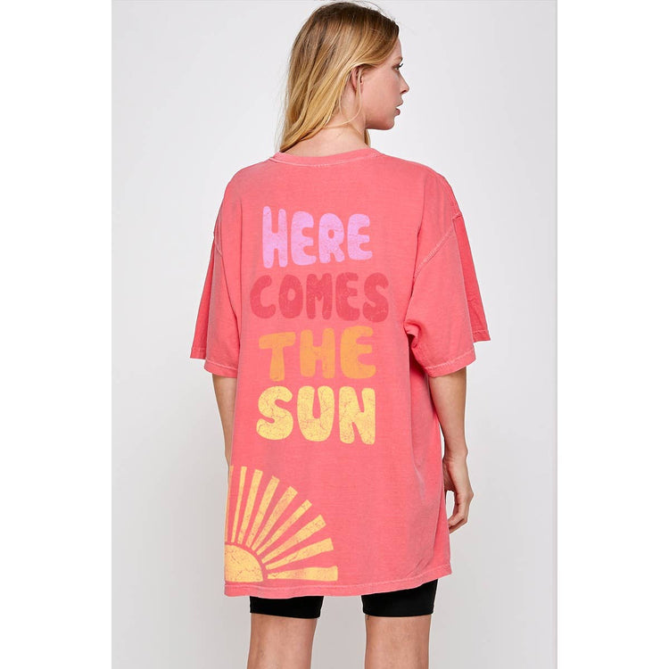 HERE COMES THE SUN  GRAPHIC  OVERSIZED TEE